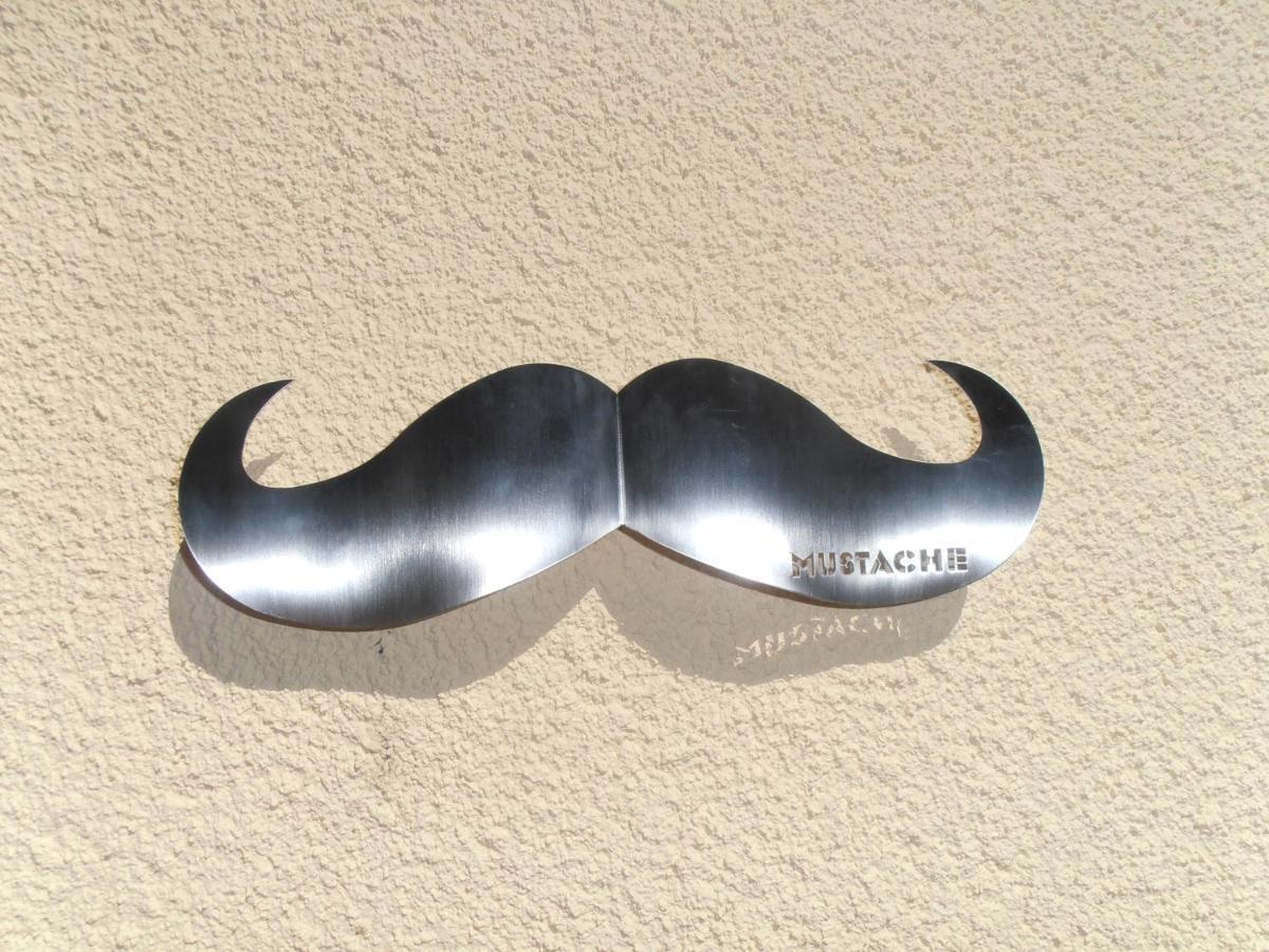 Mustache Studio Ourém Екстериор снимка